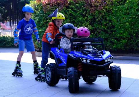 Masinuta Electrica Off-Road UTV pentru Copii 12V 7Ah, 4x4 Motoare 380, Telecomanda Parinte 2.4G, LED, USB, APP Mobil, Suspensie 4 Roti . Dimensiune 127x79x87cm - ALBASTRU